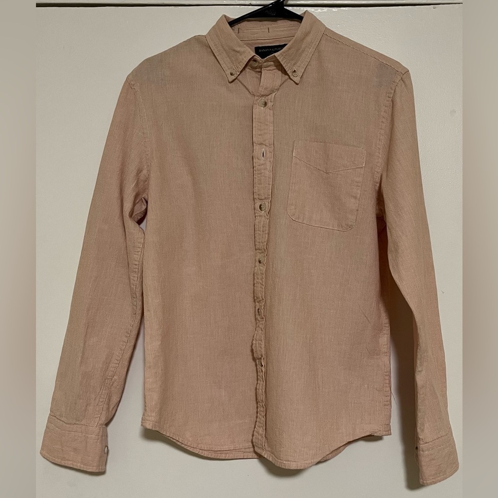 Banana Republic Men’s Untucked Fit Oxford Shirt – Light Peach Stripe, Size Small